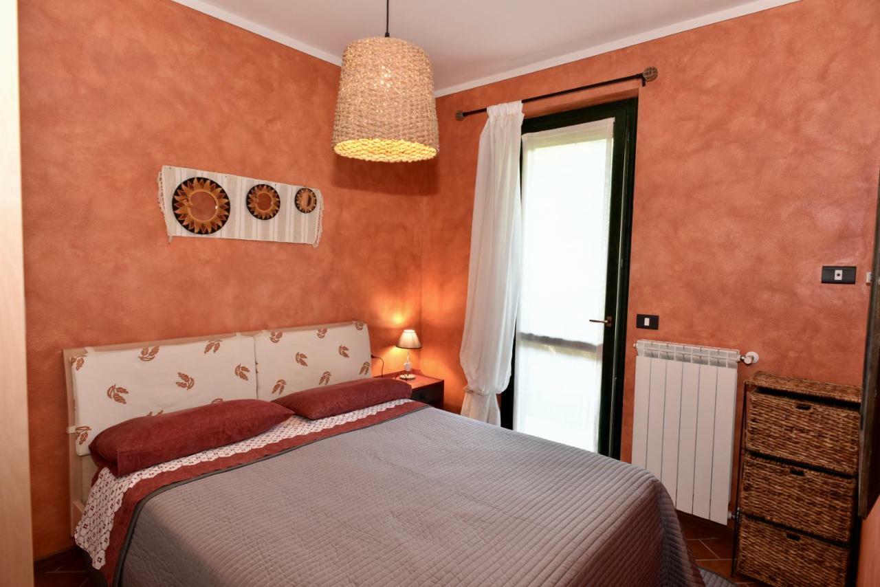 Holiday Apartment Albachiara Tavernola Bergamasca Eksteriør billede